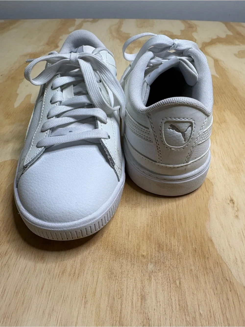 Puma Women's White Low-Top Leather Sneakers Size 7.5
